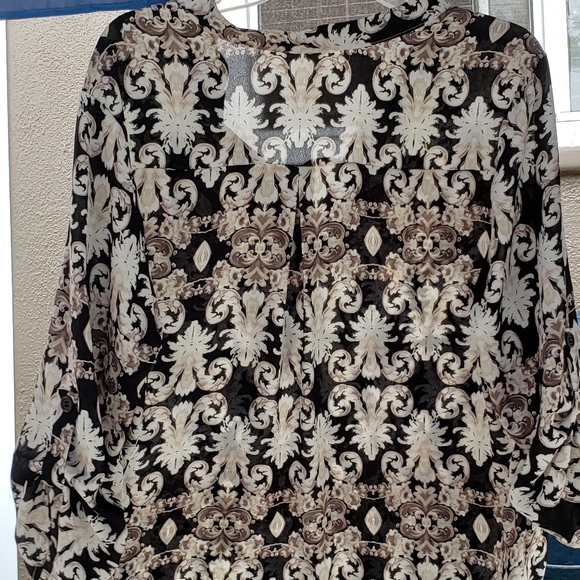 Blouse - Picture 2 of 2